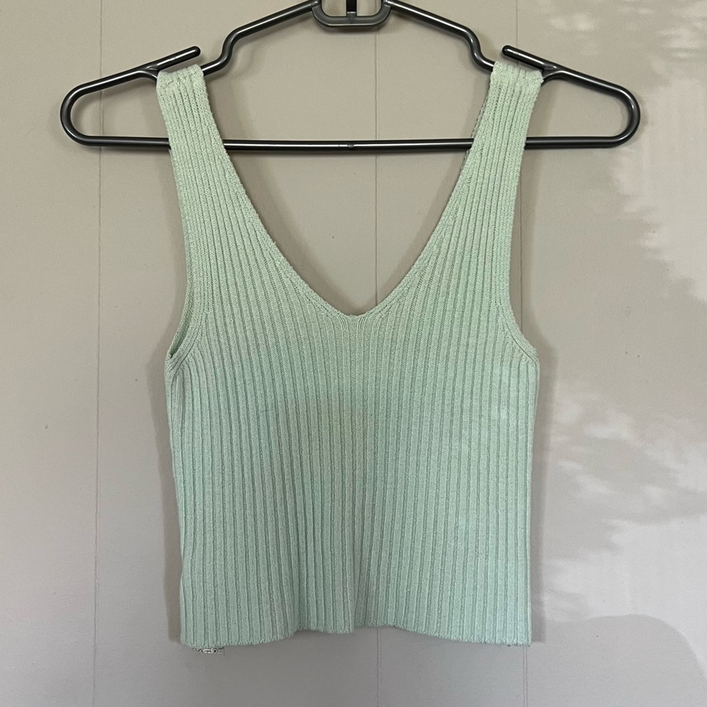 Knit Sleeveless Crop Tank